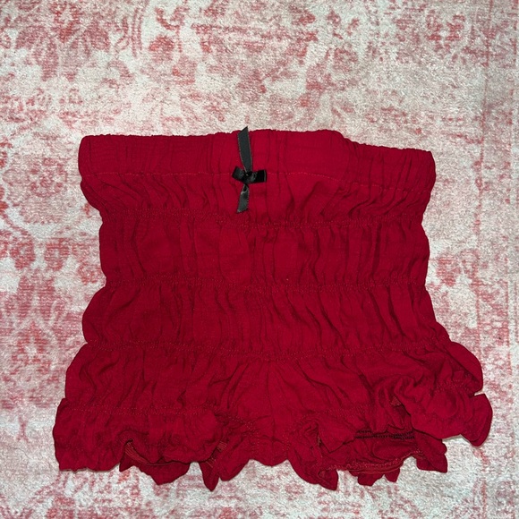 Red Ruffled shorts - Picture 2 of 3